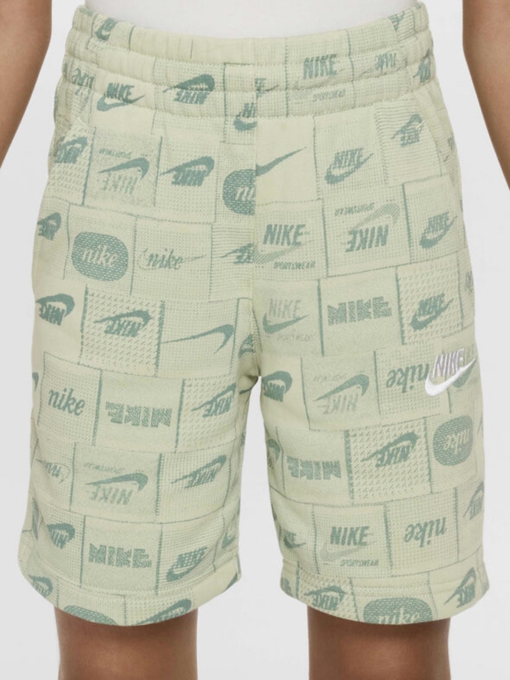 Nike Sportswear Club Collection All Over Print Shorts Boy’s XL Unisex Summer